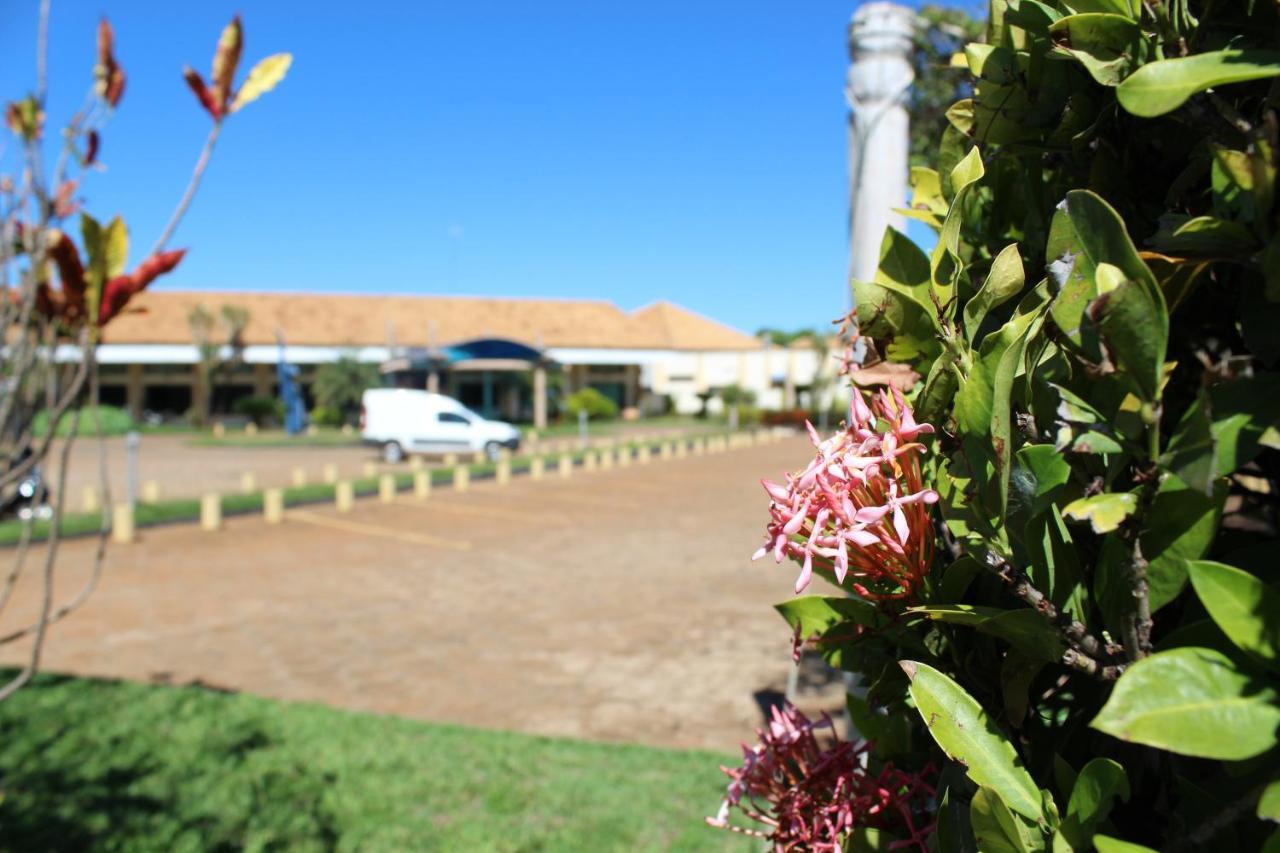 Grandes Lagos Park Hotel Jales Luaran gambar